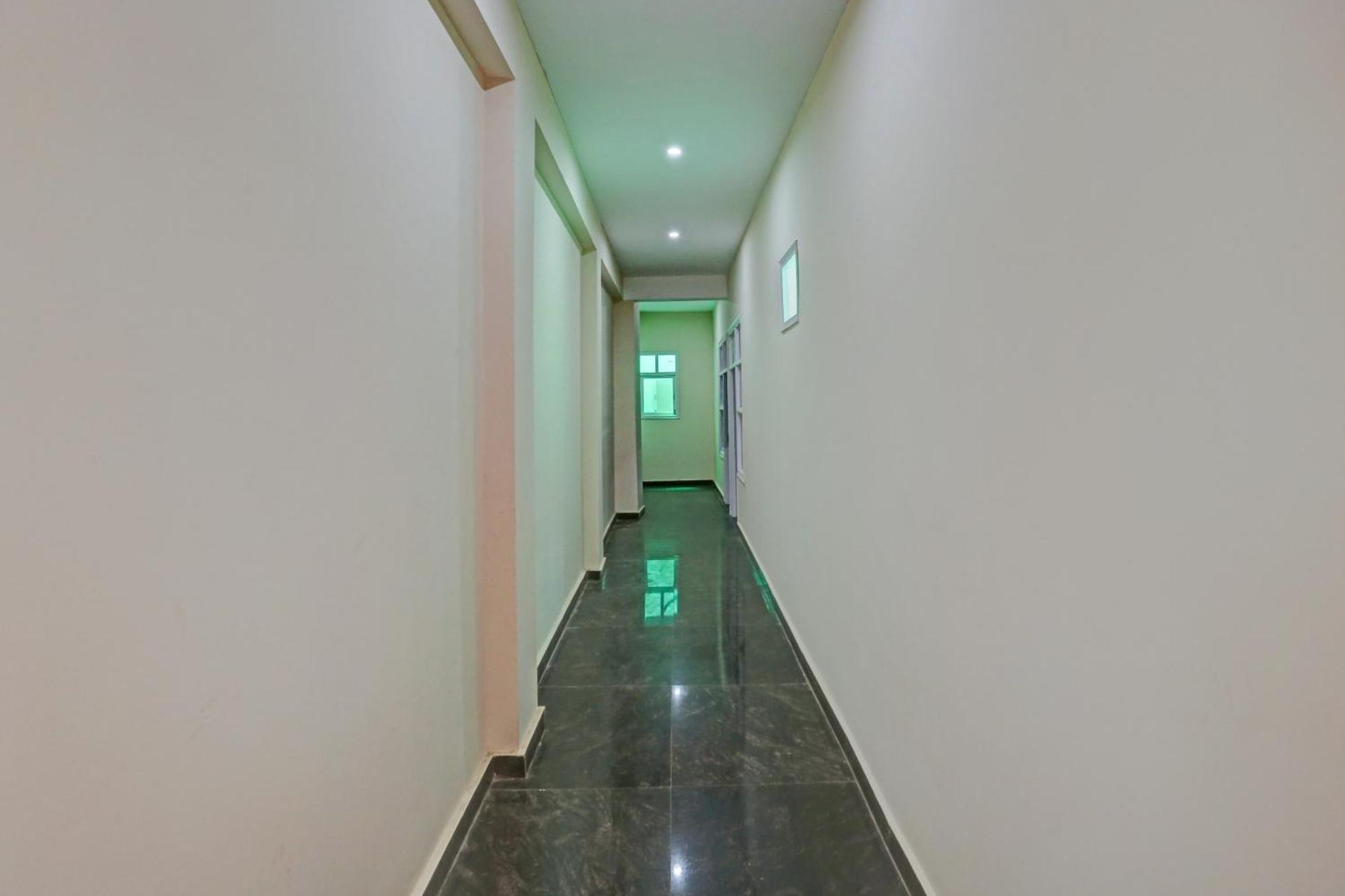 Hotel O Arya Residency Gurgaon Luaran gambar